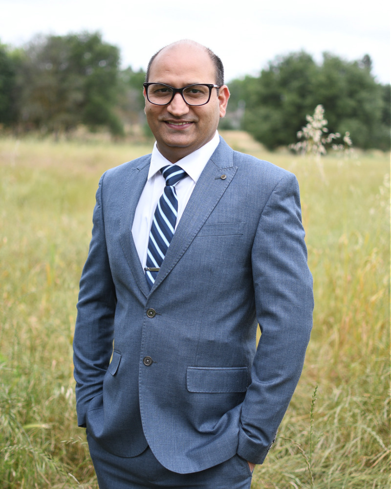 Dr Rajesh Dogra, DDS